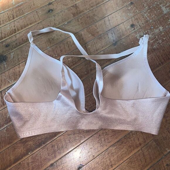 Victoria’s Secret nude strappy front clasp 34C push-up bra - Picture 2 of 3